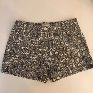 Detailed mini shorts